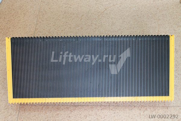 Ступень 1000мм эскалатора BLT, GUANGRI черная с демаркационными линиями (35 град.) стальная