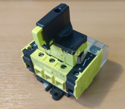 Выключатель серия SQ032   40A-690V с переключателем с фиксацией в позиции 0 / ВЫКЛ, доп. контактами