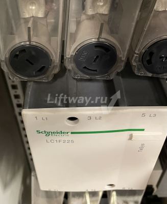 LC1F225P7 Контактор 3 пол.,225 А,230V 50/60 ГЦ,переменный ток.