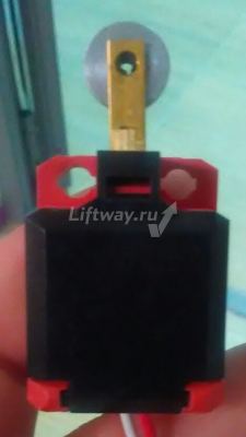 Выключатель концевой С2-SU1Z R (1NC+1NO)